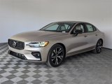 New 2024 Volvo S60 B5 Core image 4