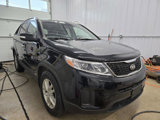 Used 2014 Kia Sorento LX image 3