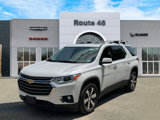 Used 2018 Chevrolet Traverse LT image 2