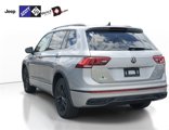 Used 2022 Volkswagen Tiguan SE R-Line image 3