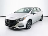 Used 2023 Nissan Versa SV image 3