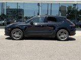 Certified 2021 Porsche Macan image 2