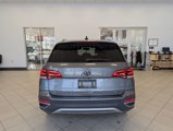 Used 2022 Volkswagen Taos SE image 4