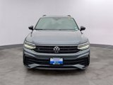 Used 2022 Volkswagen Tiguan SE R-Line image 2