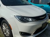 Used 2019 Chrysler Pacifica Touring-L image 2