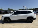 Used 2020 Jeep Cherokee Latitude Plus image 2
