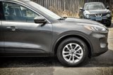 Used 2020 Ford Escape SE image 4
