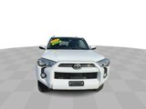 Used 2020 Toyota 4Runner SR5 image 3