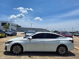Used 2023 Nissan Altima 2.5 SV image 2