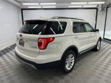 Used 2016 Ford Explorer XLT w/ Equipment Group 202A image 5
