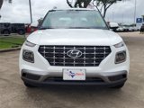 New 2025 Hyundai Venue SEL image 2