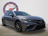 Used 2021 Toyota Camry SE image 2