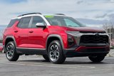 Used 2025 Chevrolet Equinox ACTIV w/ Safety and Technology Package image 2