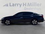 Used 2022 Nissan Altima 2.5 SV image 2