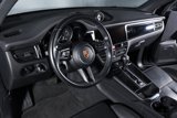 Certified 2022 Porsche Macan image 4