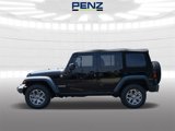 Used 2015 Jeep Wrangler Unlimited Rubicon w/ Connectivity Group image 4