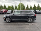 Used 2020 Volkswagen Tiguan SE w/ Panoramic Sunroof Package image 2