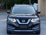 Used 2017 Nissan Rogue SV w/ SV Premium Package image 2