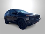 Used 2018 Jeep Cherokee Trailhawk w/ Quick Order Package 27L image 2