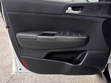 Used 2022 Kia Sportage LX image 3