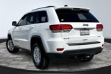 Used 2020 Jeep Grand Cherokee Laredo image 2