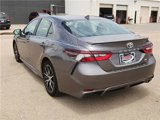 Used 2023 Toyota Camry SE image 3