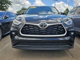 Used 2023 Toyota Highlander L image 2