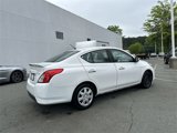 Used 2017 Nissan Versa SV image 5