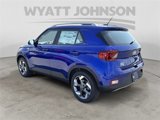 New 2025 Hyundai Venue Limited image 3
