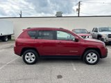 Used 2017 Jeep Compass Latitude image 4