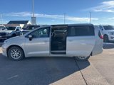 Used 2017 Chrysler Pacifica Touring image 5