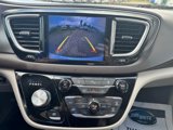 Used 2017 Chrysler Pacifica Touring-L image 2