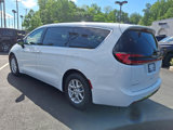 New 2025 Chrysler Pacifica Select image 3