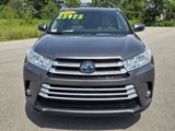 Used 2019 Toyota Highlander XLE image 2