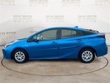 Used 2019 Toyota Prius L Eco image 2