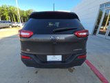 Used 2016 Jeep Cherokee Limited image 4