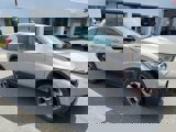 Used 2017 Honda CR-V EX-L image 2