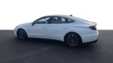 Used 2022 Hyundai Sonata Limited w/ Preferred Accessory Package image 6