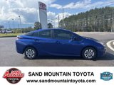 Used 2018 Toyota Prius Three image 2