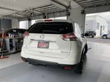 Used 2015 Nissan Rogue SL w/ SL Premium Package image 4