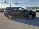 Used 2023 Nissan Rogue SV image 2