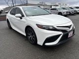 Used 2024 Toyota Camry SE image 3