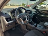 Used 2024 GMC Terrain SLE image 2