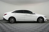 Used 2024 Hyundai Elantra SE image 2