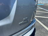 Used 2018 Toyota RAV4 SE image 5