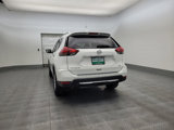 Used 2017 Nissan Rogue SV image 6