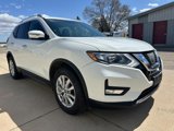 Used 2017 Nissan Rogue SV w/ SV Premium Package image 6