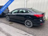 Used 2018 Ford Focus SE w/ SE Appearance Package image 3