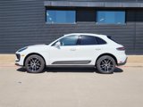 Certified 2024 Porsche Macan image 2