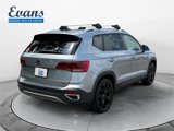 Used 2022 Volkswagen Taos SE w/ IQ.Drive SE Package image 5